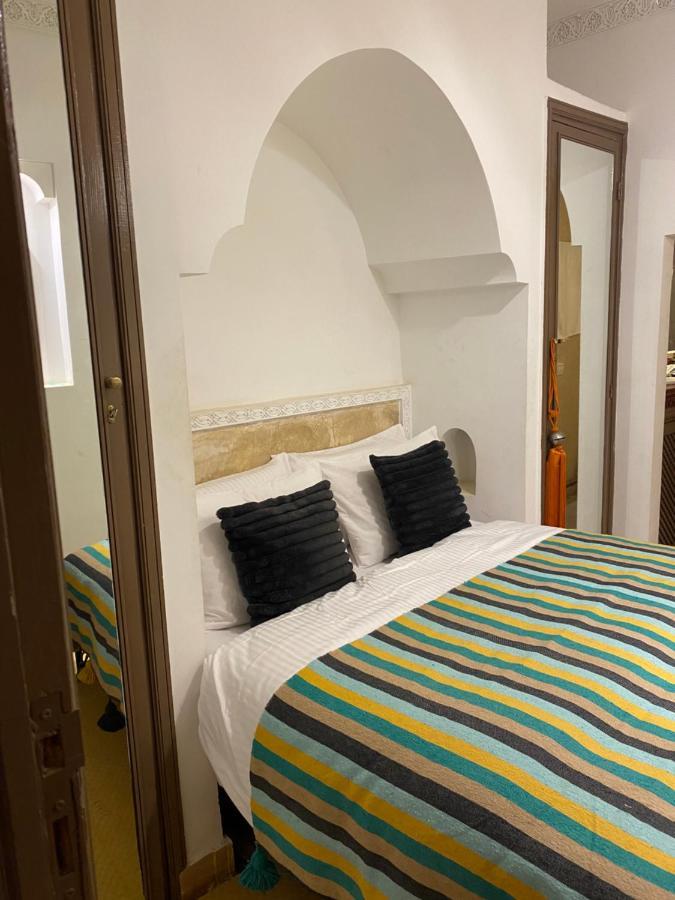 Riad Privatise Jusqu A 5 Personnes A 5 Minutes Place Jemma El Fna Loue Avec Menage Et Petit Dejeuner Compris Marakeş Dış mekan fotoğraf